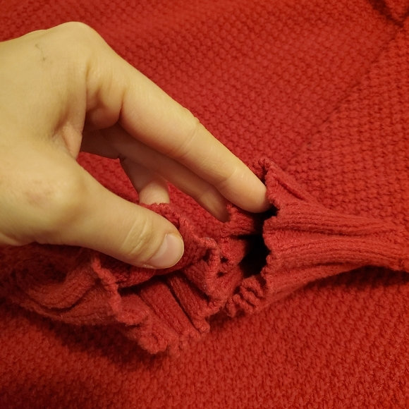 Patagonia turtleneck long sleeves sweater. Knit. Ribbed on neck. Red. Size L. - Picture 6 of 11